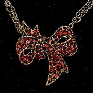 Vintage red rhinestone bow necklace ￼